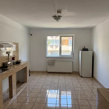 Zipstay Мини-отель Клуж-Напока